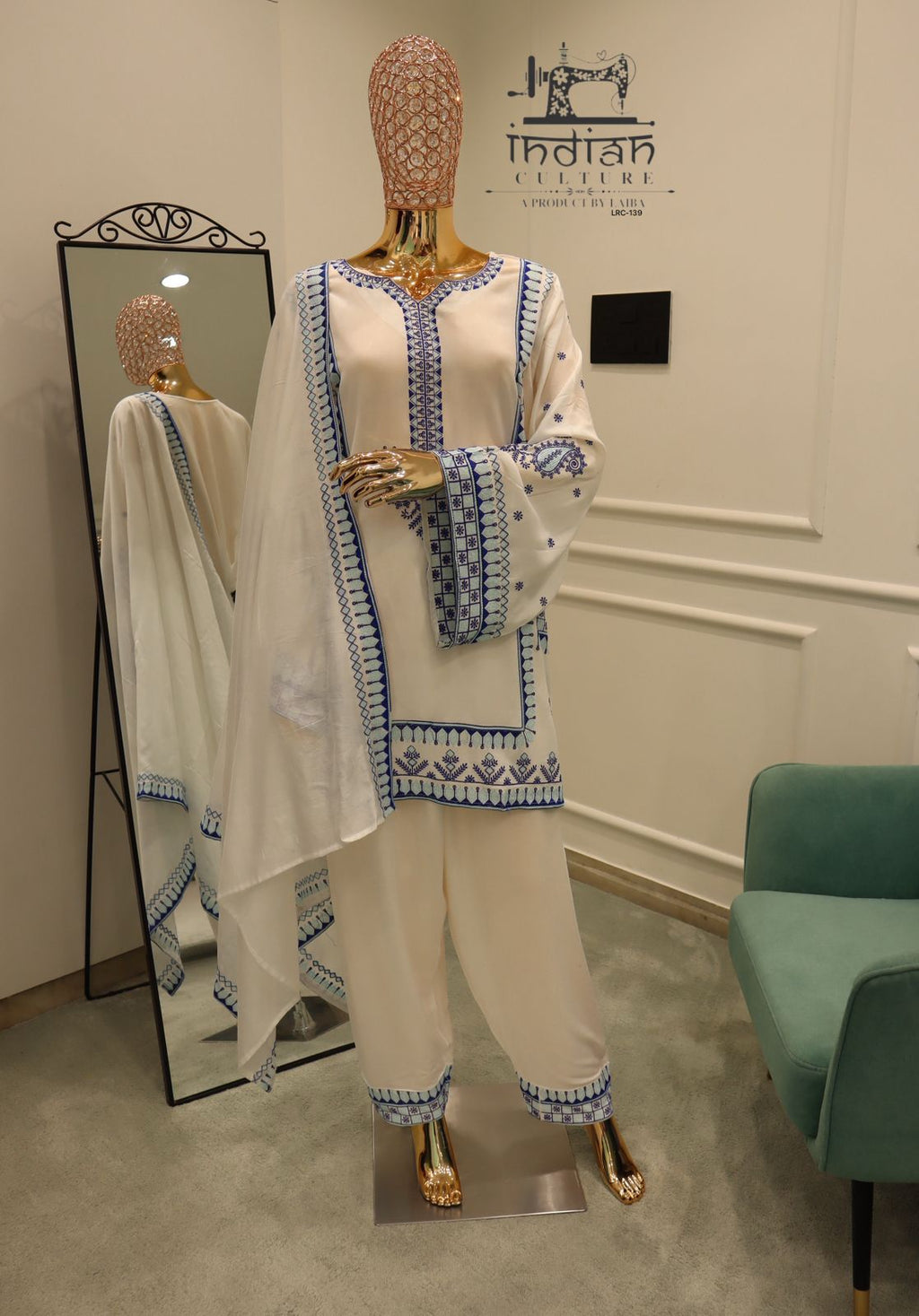 WHITE LUNA THERAD 3-PIECE SUIT SET